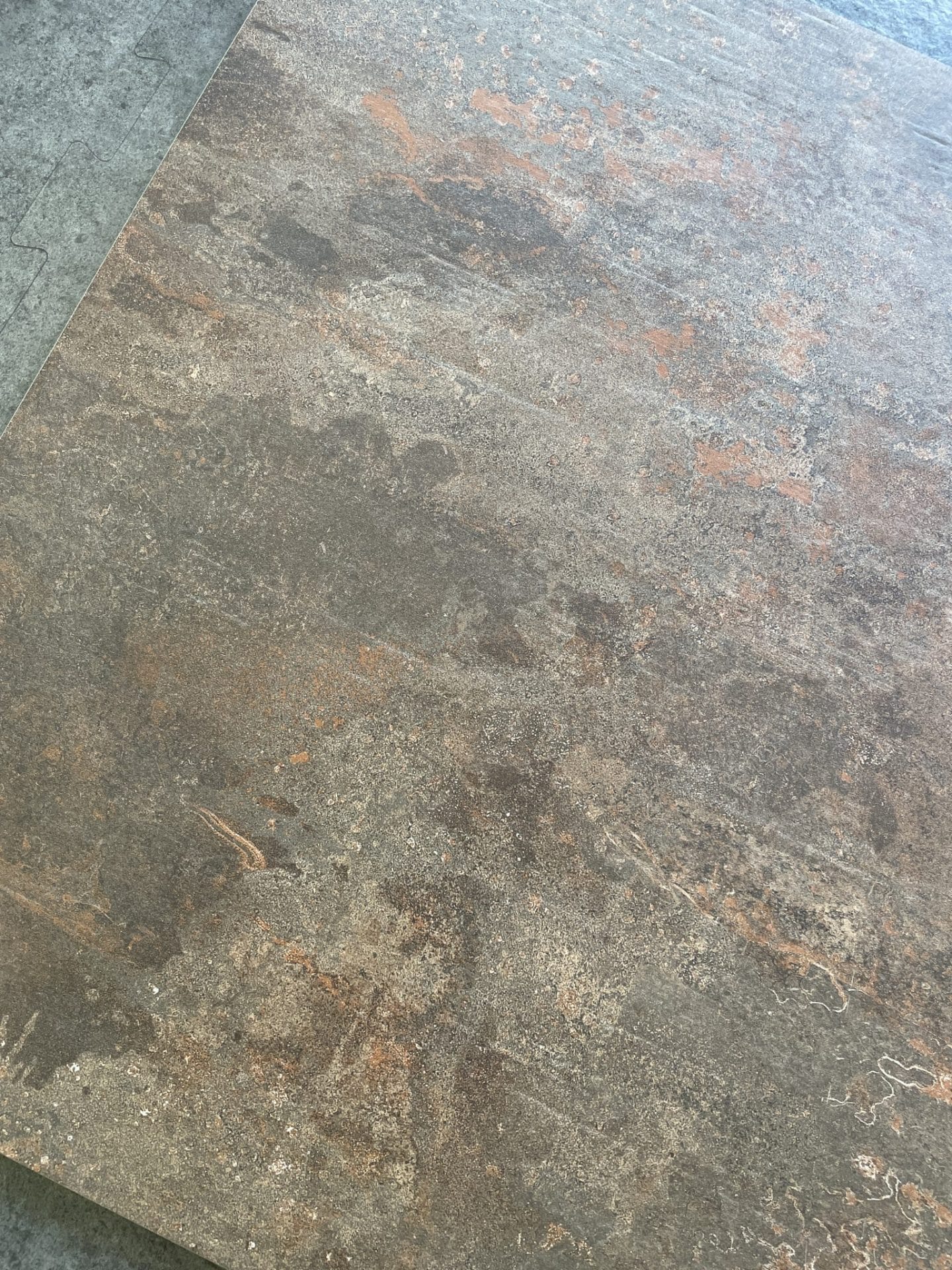 60x60 FLATIKER ROUILLE RECTIFIE /m² – Image 3