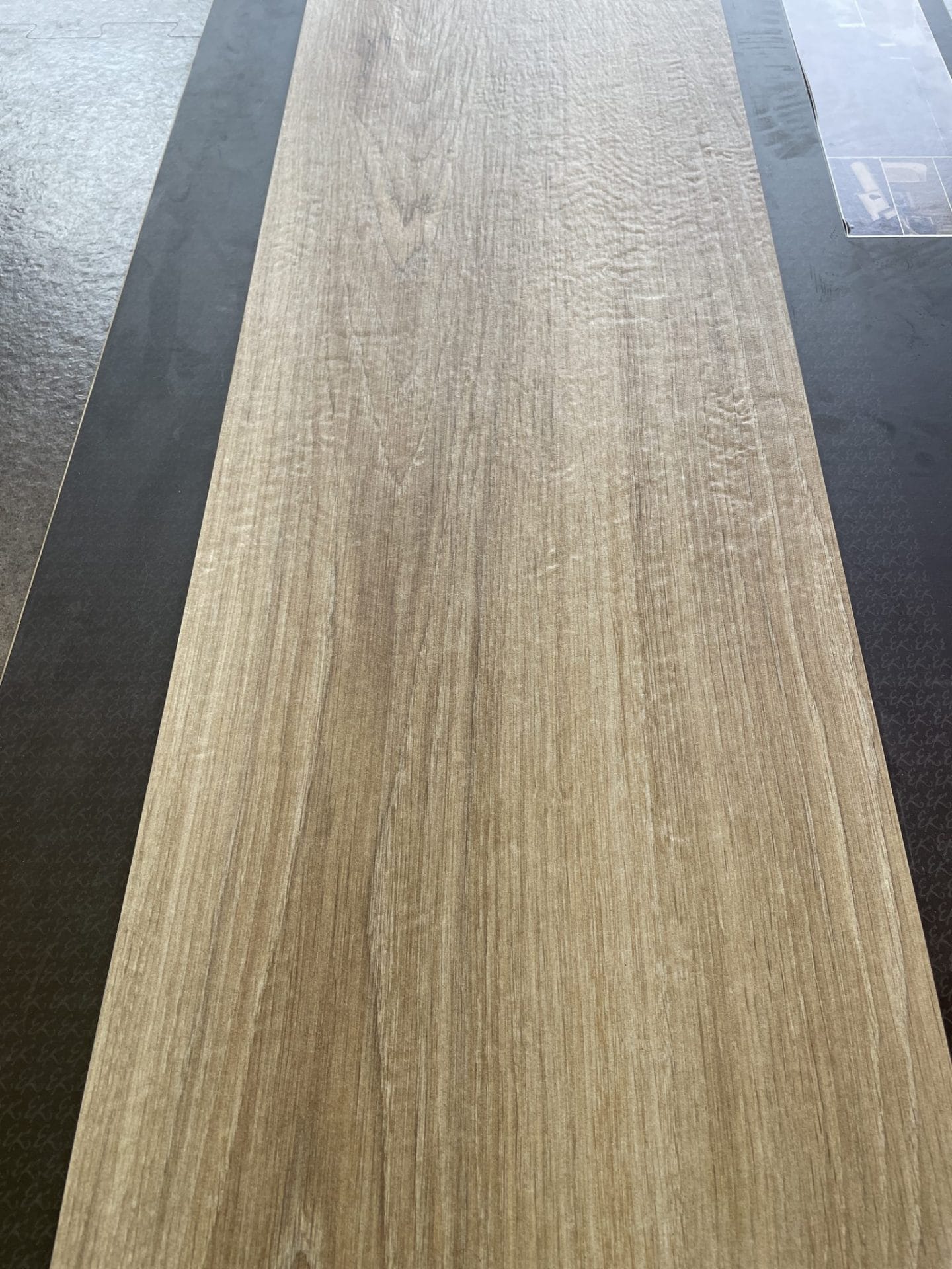 20x120 WOODBREKER CHENE RECTIFIE /m² – Image 5