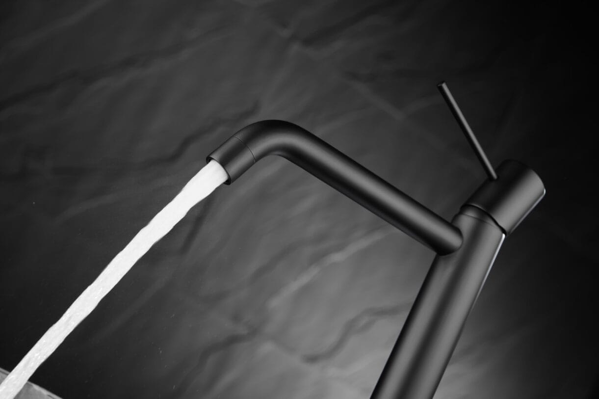 MITIGEUR LAVABO GALA HAUT NOIR MAT – Image 4