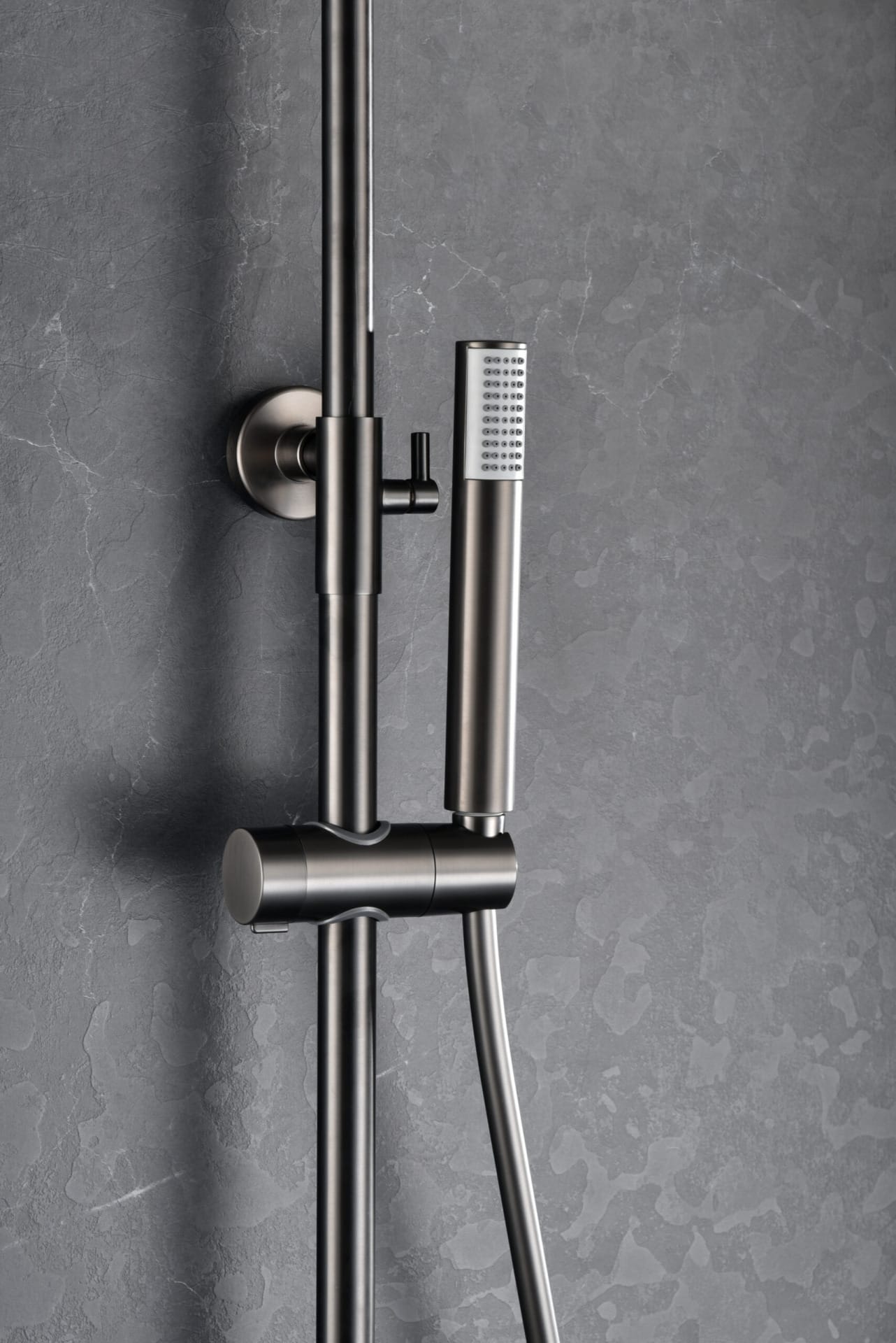 COLONNE DE DOUCHE MONOCOMMANDE MONZA BLACK GUN METAL – Image 4