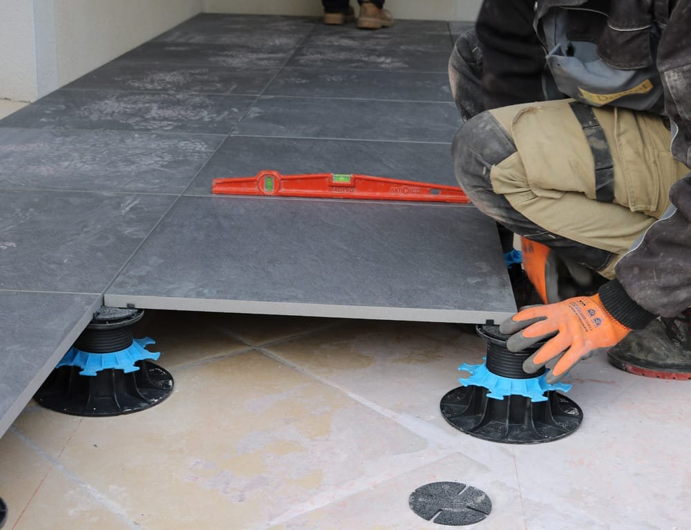 Lot de 119 Plots réglables 40-60 mm pour terrasse dalle JOUPLAST – Image 4